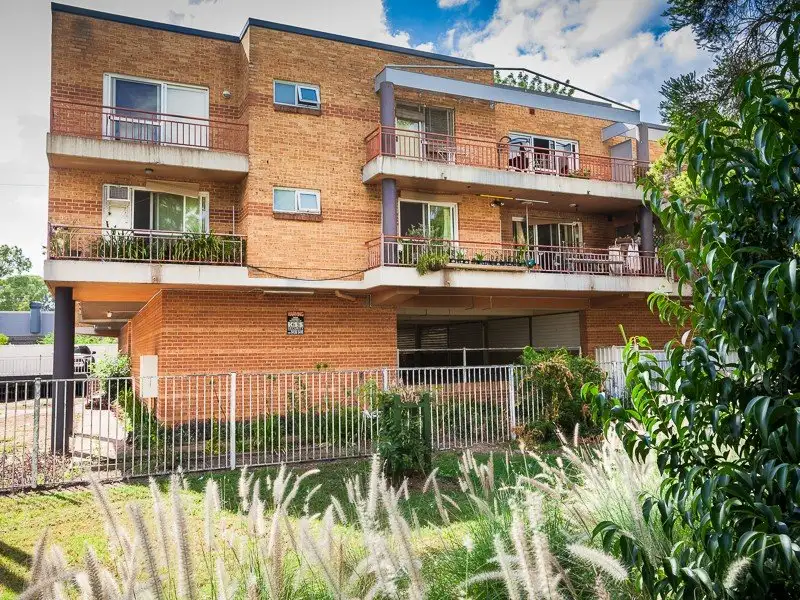 Main view of Homely unit listing, 14/12-16 Toongabbie Rd, Toongabbie NSW 2146