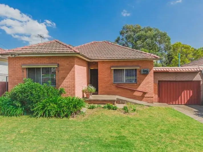 52 Wyena Road, Pendle Hill NSW 2145