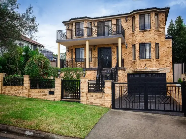 169 Whalans Rd, Greystanes NSW 2145