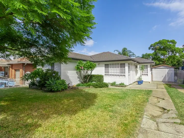 37 The Crescent, Toongabbie NSW 2146