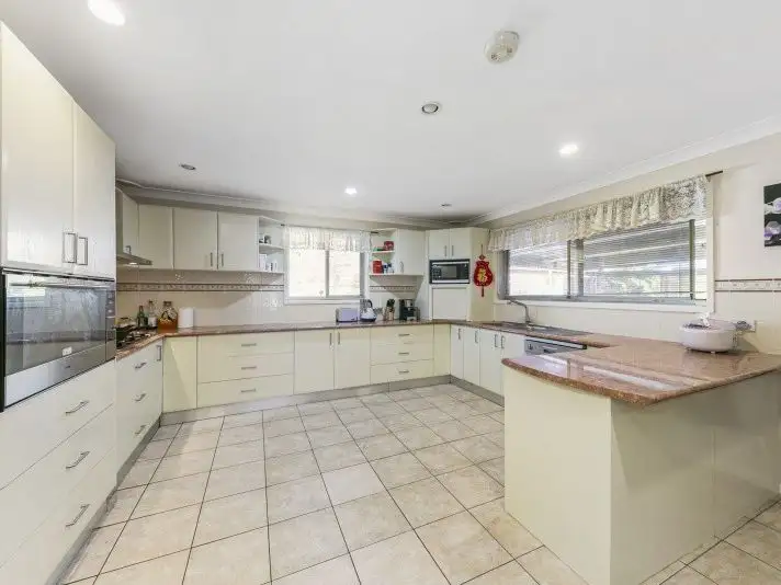 25 Macleay St, Greystanes NSW 2145