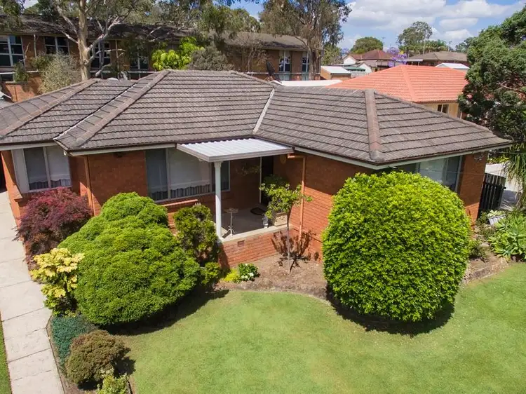 11 MacLeay Street, Greystanes NSW 2145