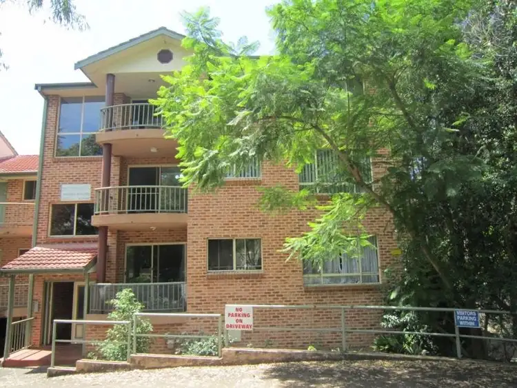 10/221 Dunmore St, Pendle Hill NSW 2145