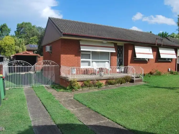 9 Elfrieda St, Old Toongabbie NSW 2146