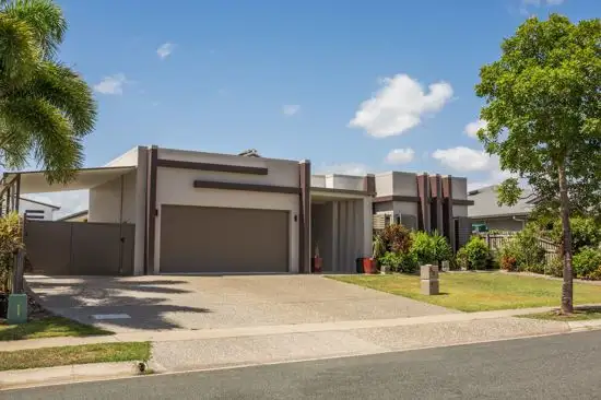 Second view of Homely house listing, 50 Gingham Street, Glenella QLD 4740