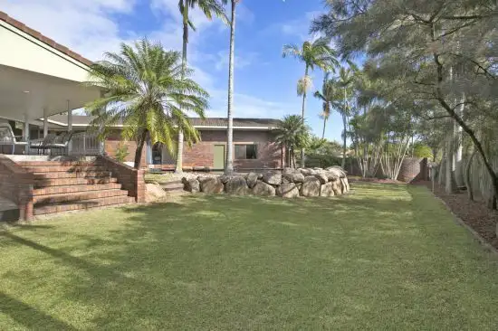 Fifth view of Homely house listing, 9 Waverney Court, Carindale QLD 4152