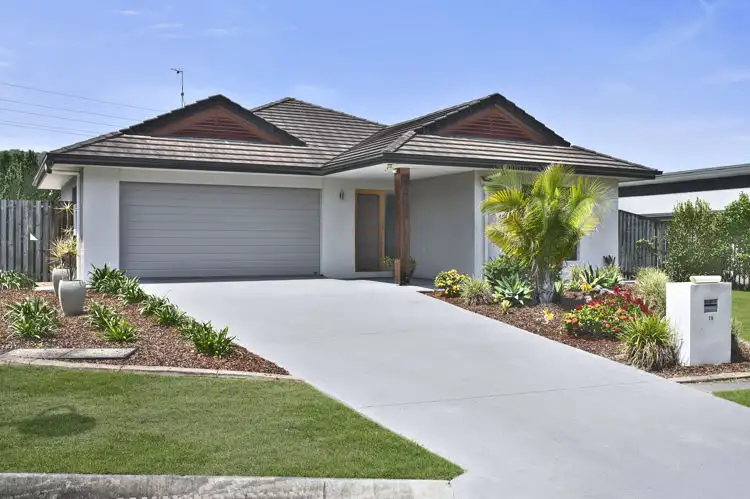 18 Presentation Bvd, Nambour QLD 4560