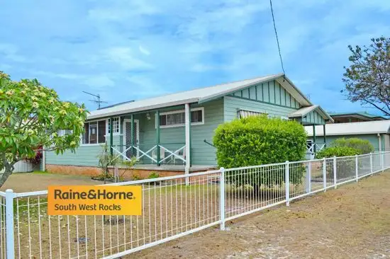 6 Mitchell Street, South West Rocks NSW 2431