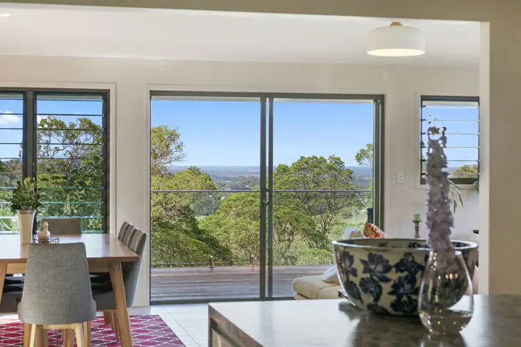 242 Upper Rosemount Road, Rosemount QLD 4560