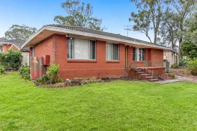 5 Macleay Street, Bradbury NSW 2560