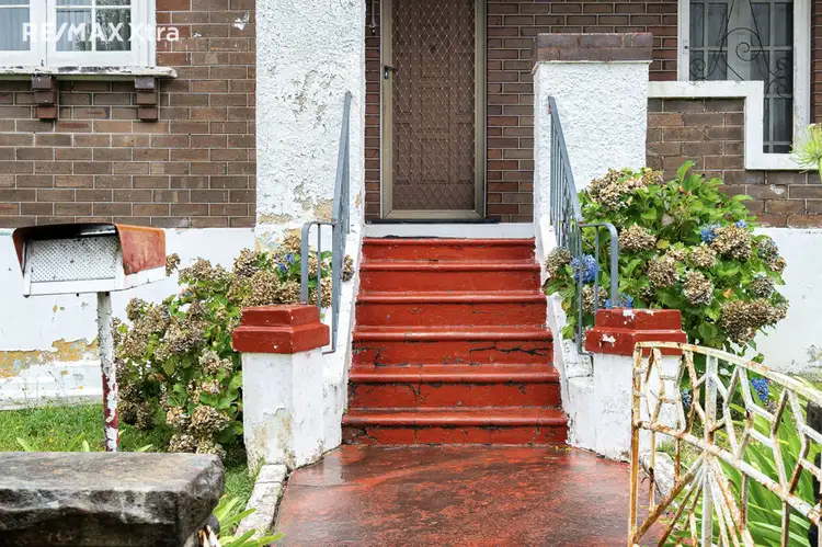 28 Eccles Avenue, Ashfield NSW 2131