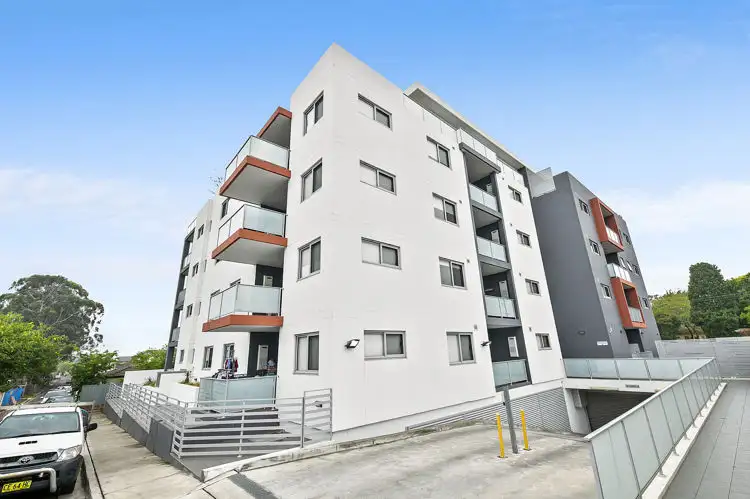 Main view of Homely unit listing, 9/4-6 Centenary Road, Merrylands NSW 2160