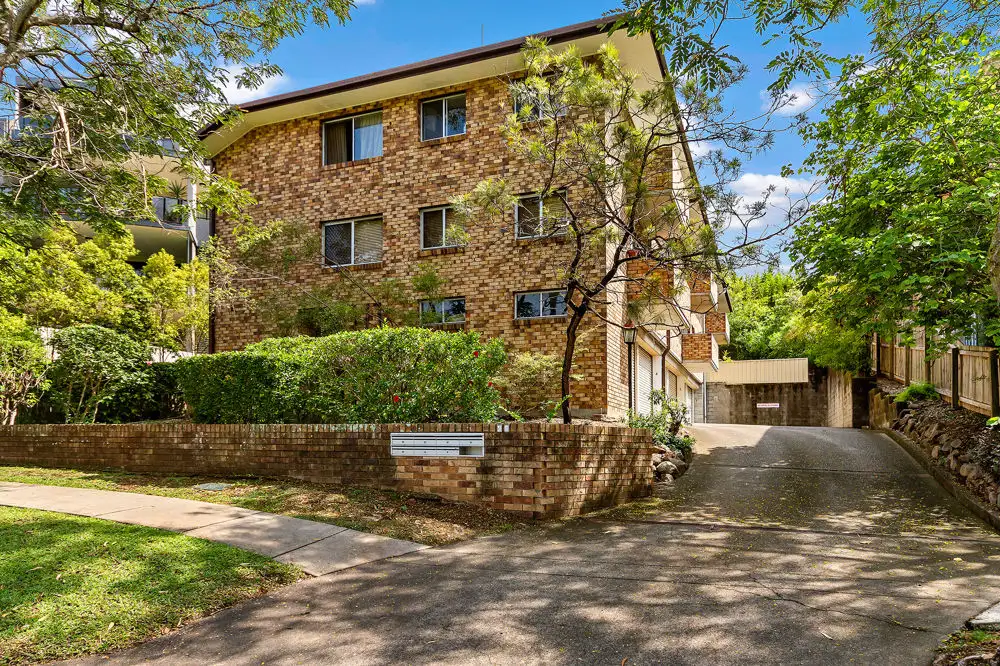Main view of Homely unit listing, 4/44 Underhill Avenue, Indooroopilly QLD 4068