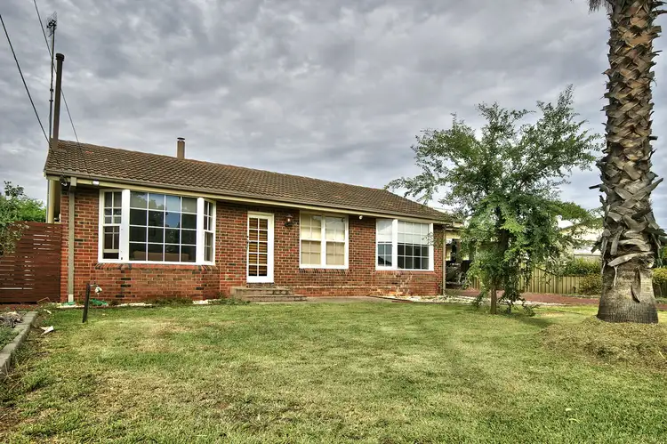 228 Waring Street, Deniliquin NSW 2710