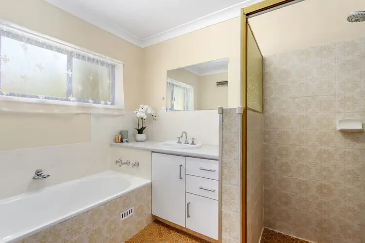 Fourth view of Homely house listing, 32 Waree Drive, Tamworth NSW 2340