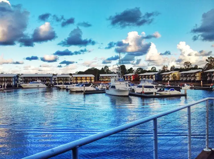 4602 MARINA Lodge Couran Cove