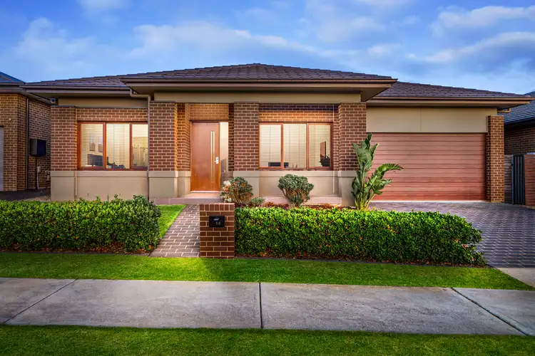 14 Server Avenue, Jordan Springs NSW 2747