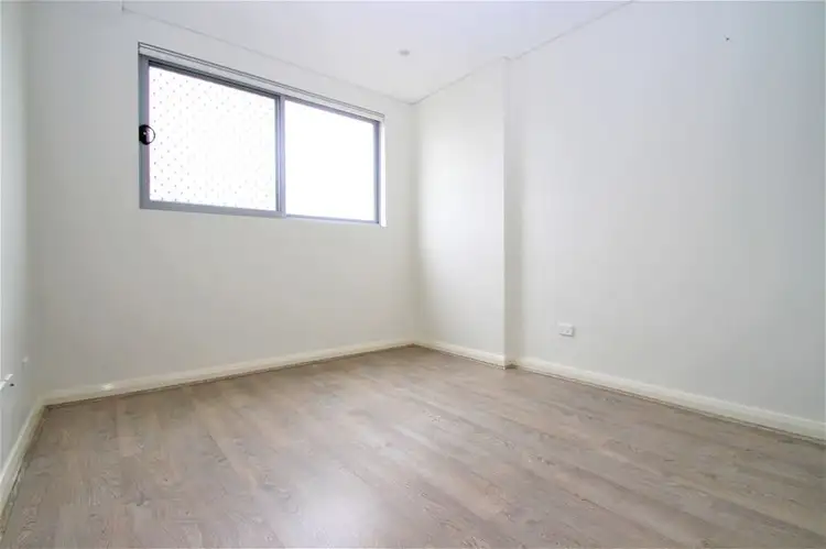 Fifth view of Homely unit listing, 95/6-14 Park Road, Auburn NSW 2144