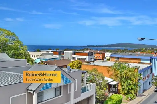 Main view of Homely house listing, 2/21 Paragon Avenue, South West Rocks NSW 2431