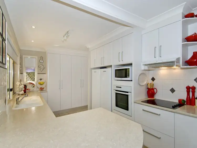 Sixth view of Homely house listing, 4 Kilroe Court, Ormiston QLD 4160