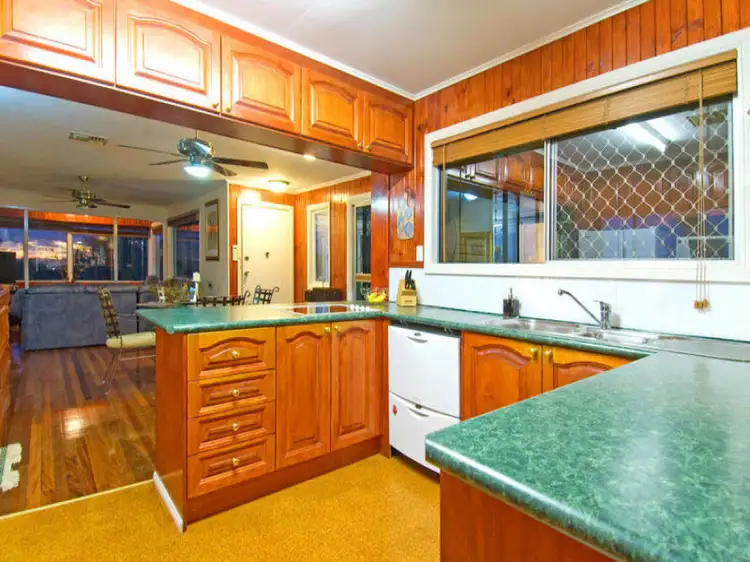 Fifth view of Homely house listing, 35 Banoon, Wynnum QLD 4178