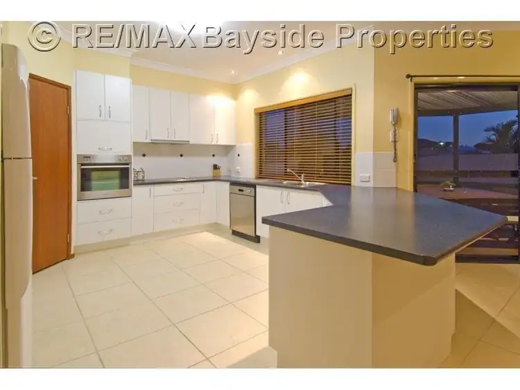 Sixth view of Homely house listing, 2 Lanaglen Drive, Birkdale QLD 4159