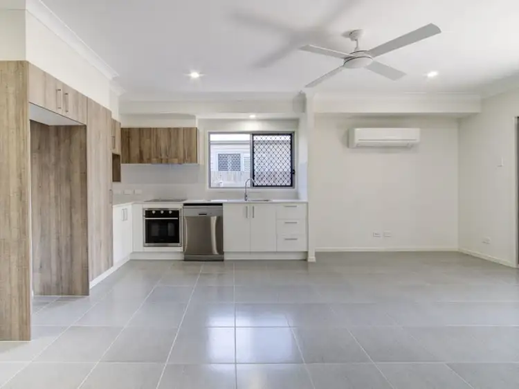 Third view of Homely unit listing, 4/5 Yarrow Court, Cleveland QLD 4163
