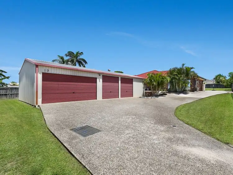 19 HOLLY Road, Victoria Point QLD 4165