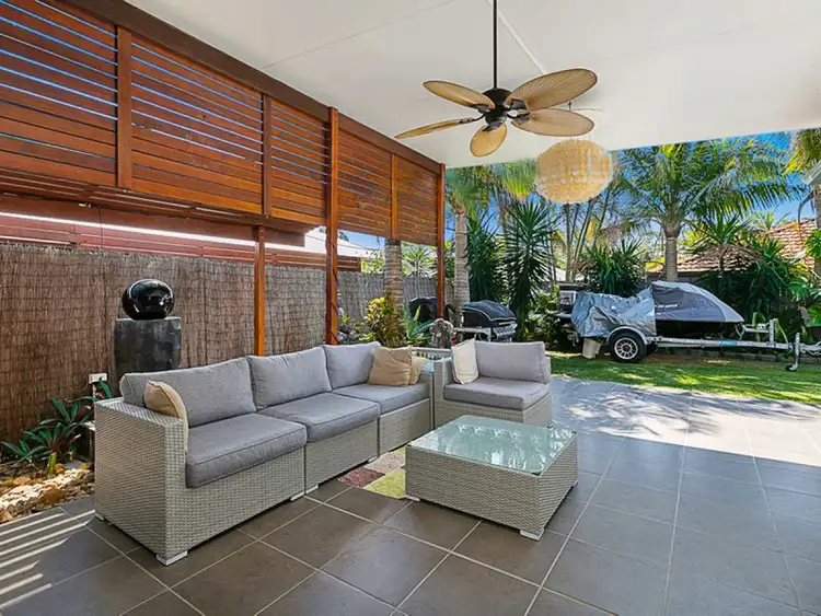 15 Walnut Court, Birkdale QLD 4159