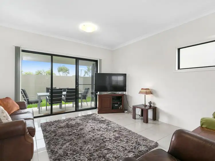 Second view of Homely townhouse listing, 2/21 Island Street, Cleveland QLD 4163