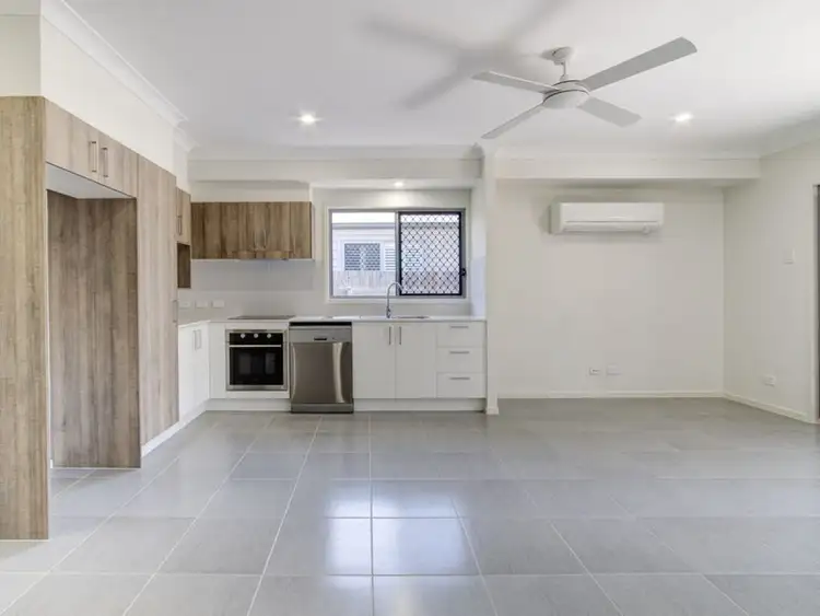 Third view of Homely unit listing, 4/5 Yarrow Court, Cleveland QLD 4163