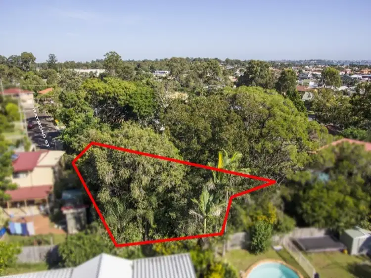 4 Raymond Street, Birkdale QLD 4159