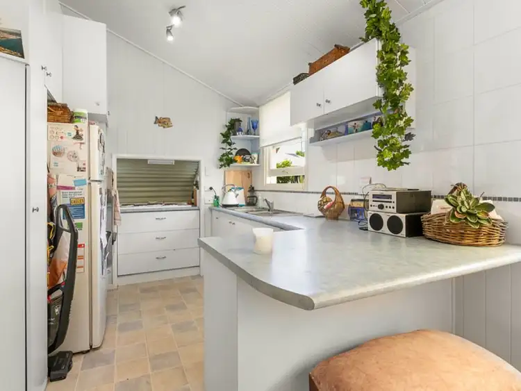 Sixth view of Homely house listing, 2/183 Middle Street, Cleveland QLD 4163
