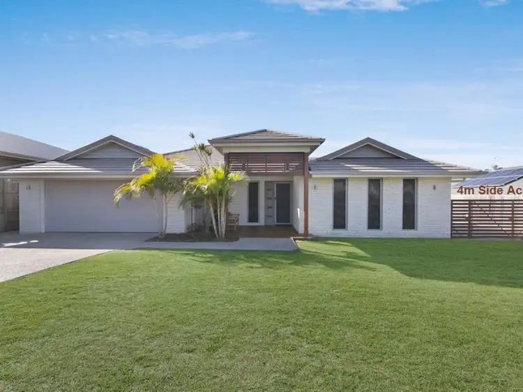 9 Magnetic Place, Redland Bay QLD 4165