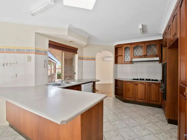 Fourth view of Homely house listing, 4 SUTHURST Court, Alexandra Hills QLD 4161