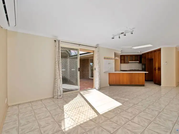 Sixth view of Homely house listing, 4 SUTHURST Court, Alexandra Hills QLD 4161
