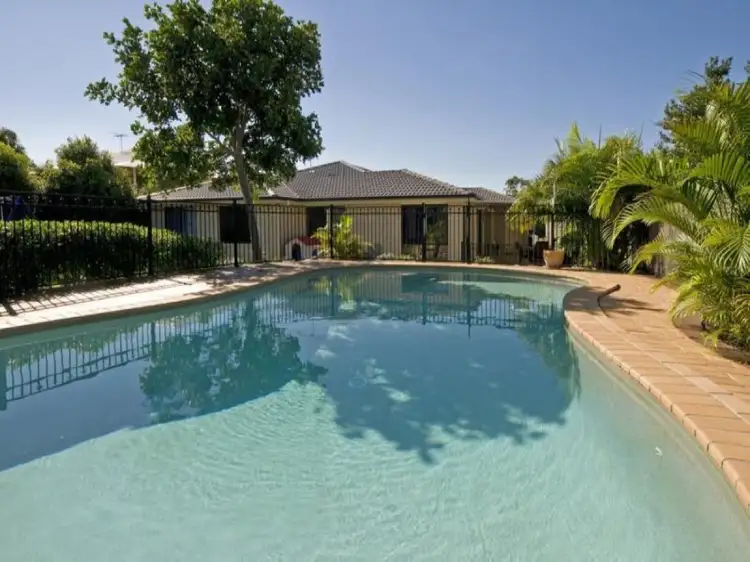 16 Lanaglen Drive, Birkdale QLD 4159