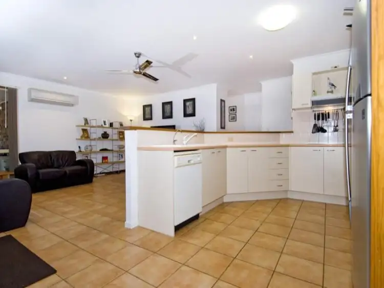 Fifth view of Homely house listing, 9 Edwardson Court, Birkdale QLD 4159