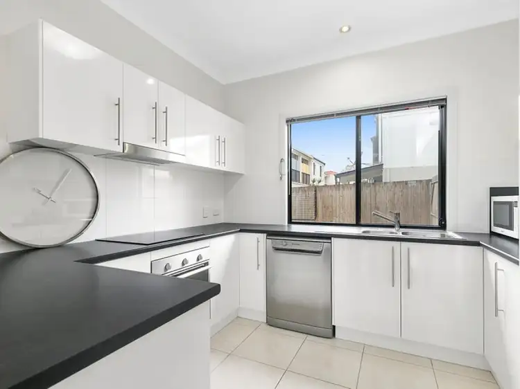 2/21 Island Street, Cleveland QLD 4163