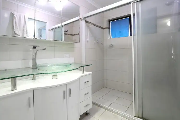 Fifth view of Homely house listing, 11 Verdelho Way, Molendinar QLD 4214