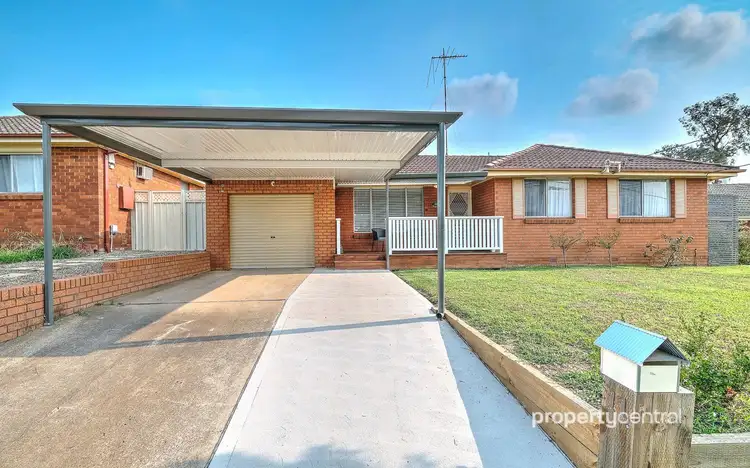 11 Rugby Street, Cambridge Park NSW 2747