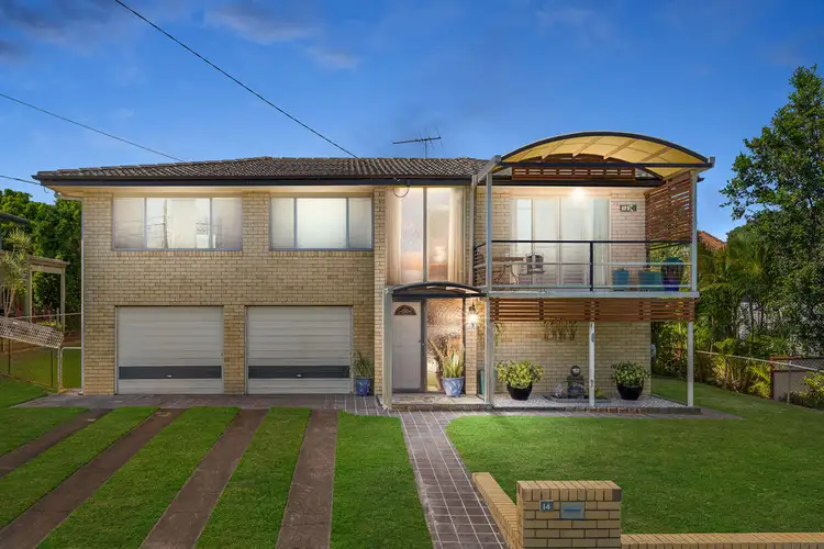 14 Handon Street, Mansfield QLD 4122