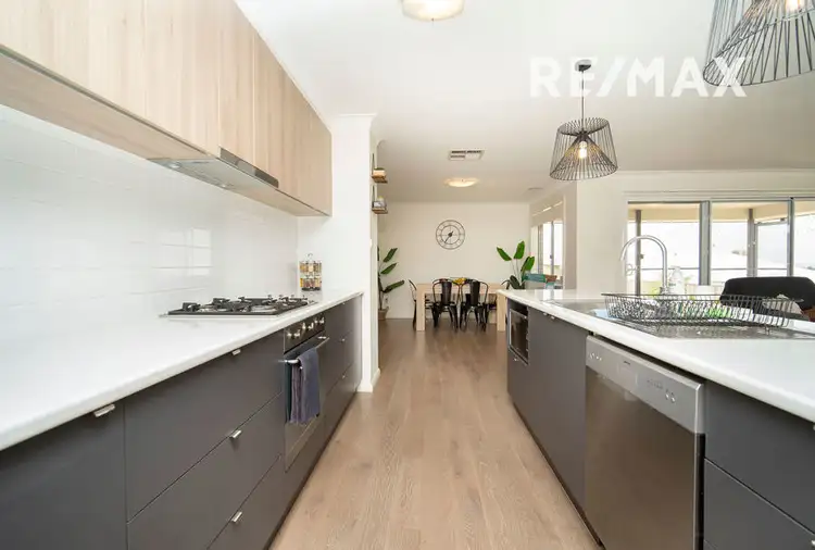 Fifth view of Homely house listing, 10 Pooginook Place, Bourkelands NSW 2650