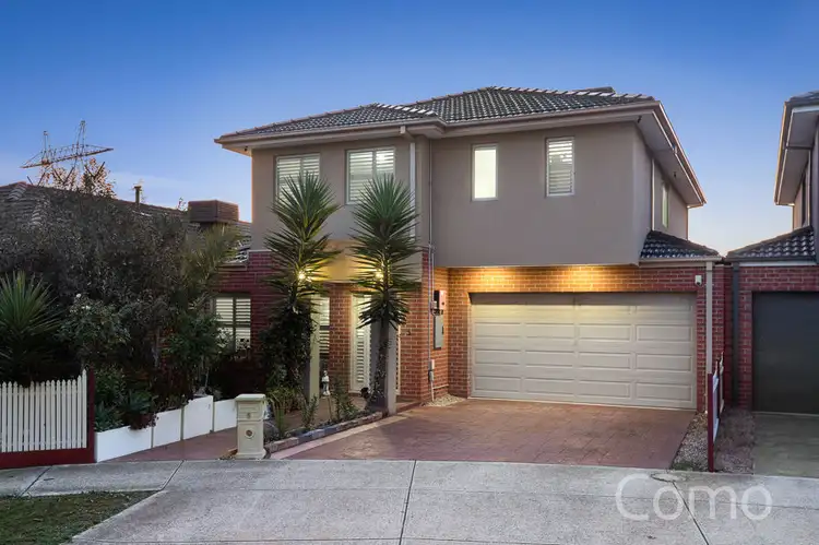 Main view of Homely house listing, 5 Leonie Close, South Morang VIC 3752