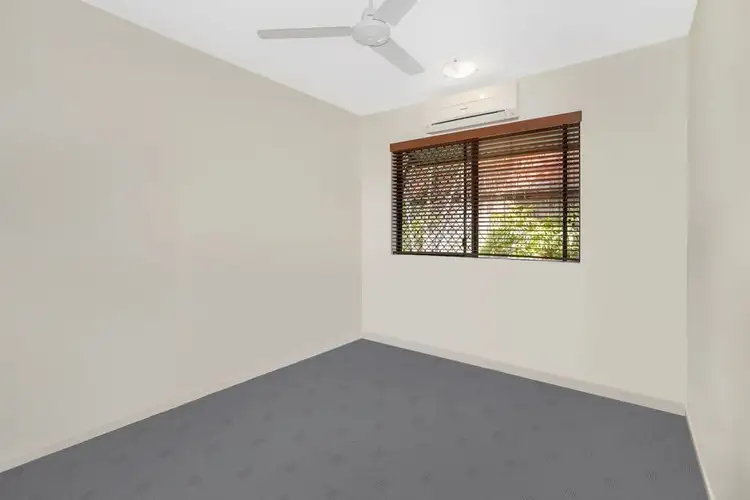 Sixth view of Homely unit listing, 2/33 Digger Street, Cairns North QLD 4870