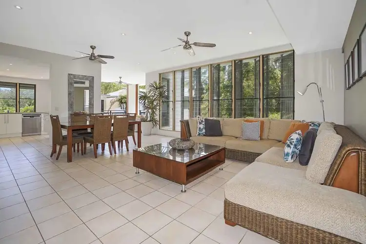 10/6 Cedar Road, Palm Cove QLD 4879