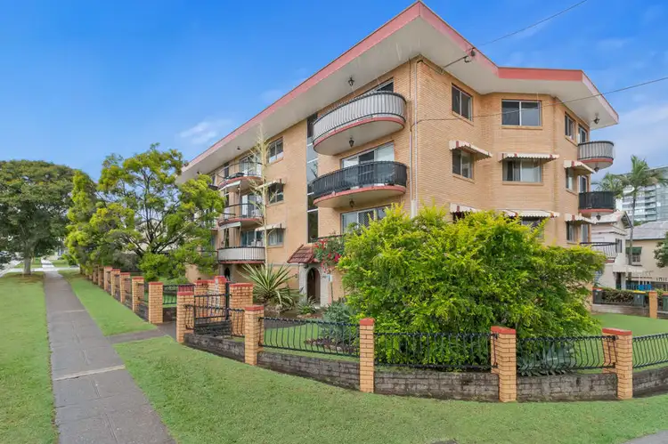 5 / 35 Kitchener Street, Coorparoo QLD 4151