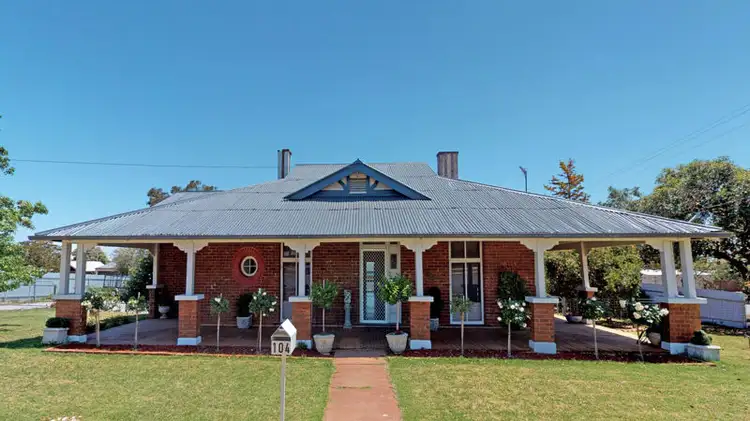 102 - 104 Methul Street, Coolamon NSW 2701