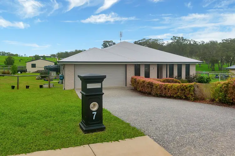 7 Monarch Street, Meringandan West QLD 4352