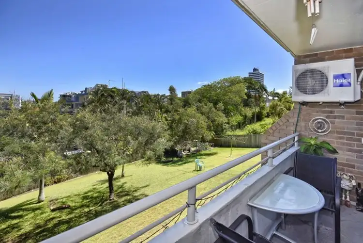 Fourth view of Homely unit listing, 4/12 Queen Street, Kings Beach QLD 4551